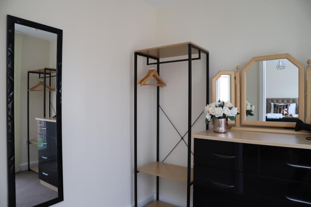 Syster Properties Serviced Accommodation Leicester 5 Bedroom House Glen View Exterior foto